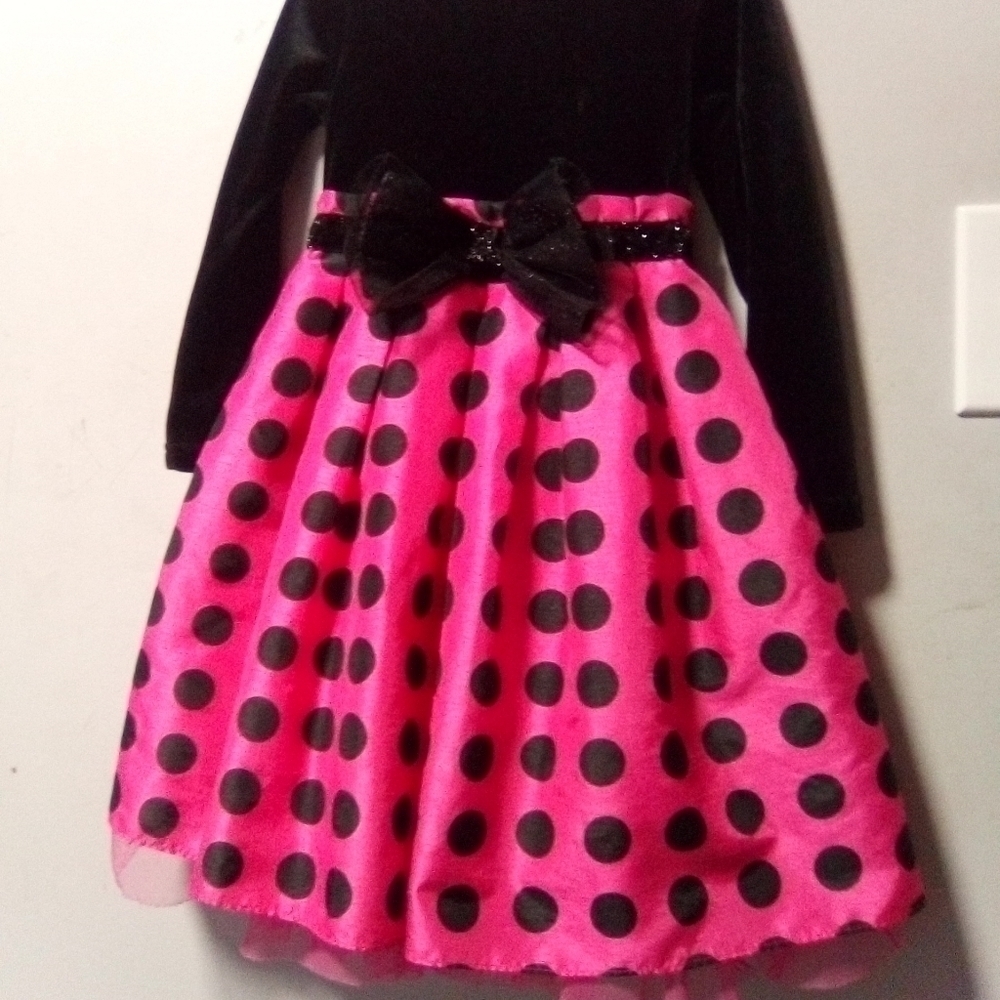 YOUNGLAND girls holiday party dress. Red and black with black polka dots. Size 5 - Picture 8 of 11